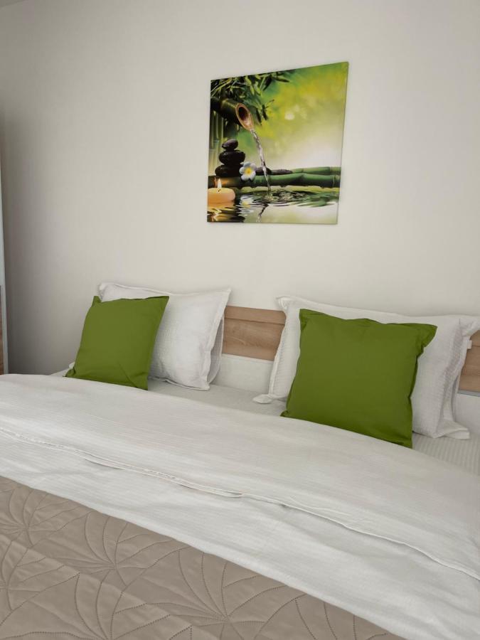 Relaxing Bucharest Airport Residences & Therme-Self Check-In Otopeni Eksteriør billede